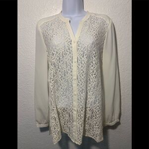 Chico’s Lacey Analia Long sleeve button down sz 0‎